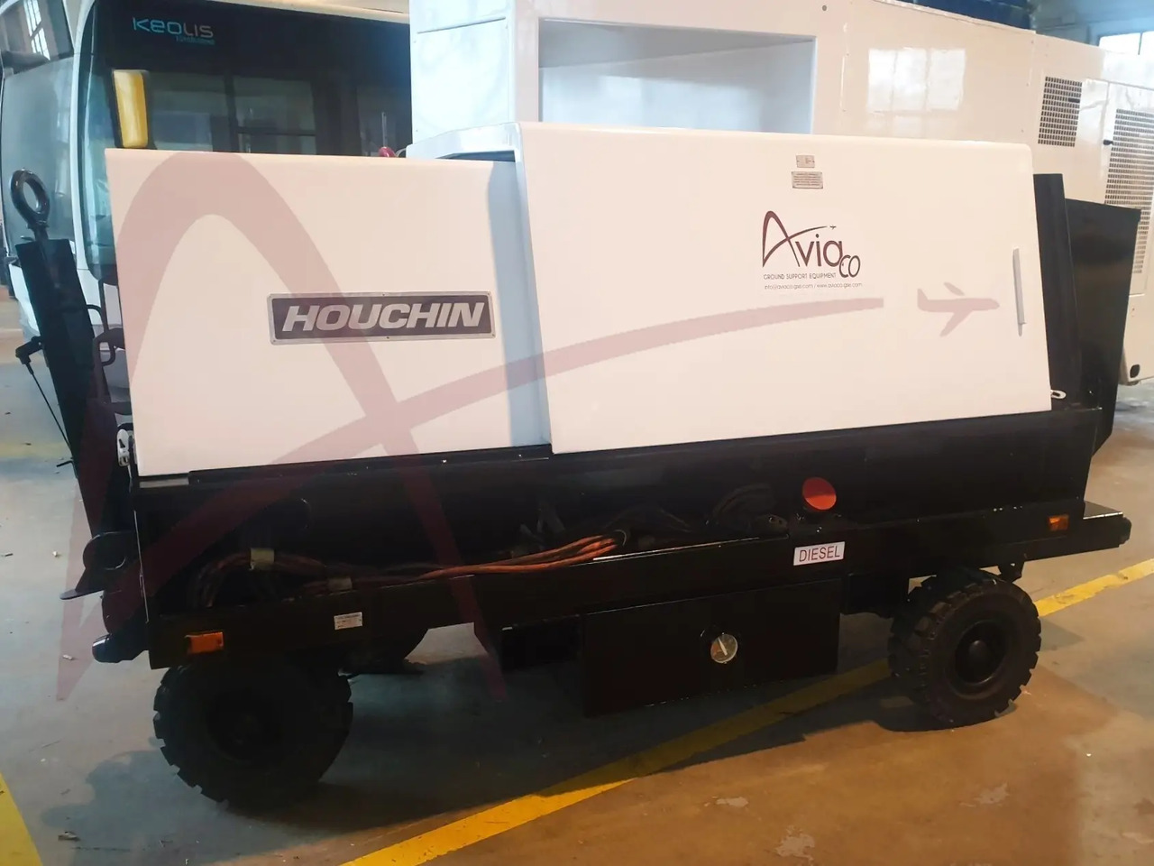 HOUCHIN 490-90 - Ground power unit: picture 1 HOUCHIN 490-90 - Ground power unit: picture 1