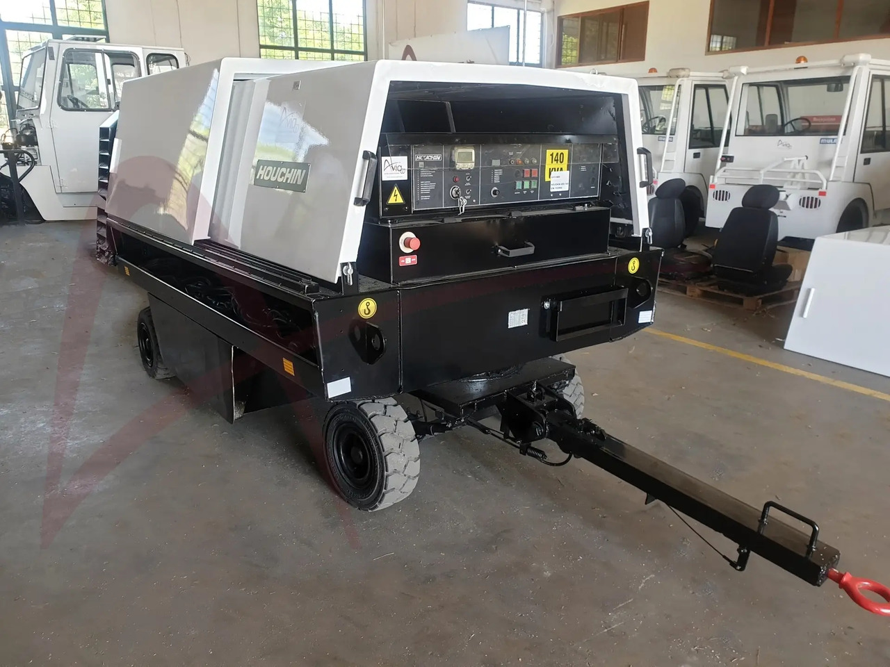 HOUCHIN C690-140 - Ground power unit: picture 2 HOUCHIN C690-140 - Ground power unit: picture 2