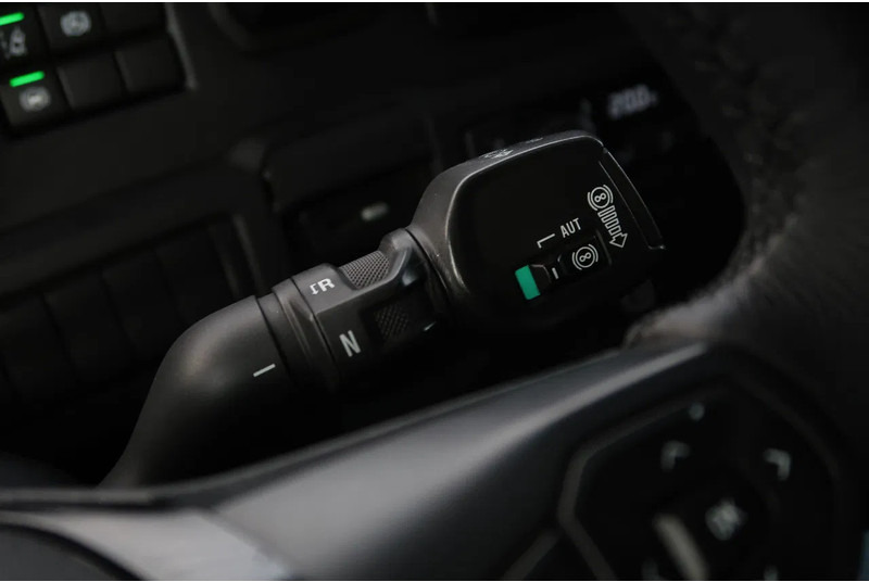 Scania R410 NGS LNG/ RETARDER/ ACC/ DIFF LOCK/ ETC - Tractor unit: picture 4 Scania R410 NGS LNG/ RETARDER/ ACC/ DIFF LOCK/ ETC - Tractor unit: picture 4