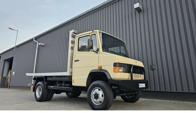 MERCEDES-BENZ 814 D T2 Vario 4x4 Allrad Topzustand! - Open body delivery van: picture 1 MERCEDES-BENZ 814 D T2 Vario 4x4 Allrad Topzustand! - Open body delivery van: picture 1