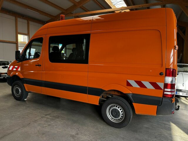 MERCEDES-BENZ Sprinter 316 CDI 4x4 Allrad 5-Sitzer... - Panel van, Combi van: picture 3 MERCEDES-BENZ Sprinter 316 CDI 4x4 Allrad 5-Sitzer... - Panel van, Combi van: picture 3