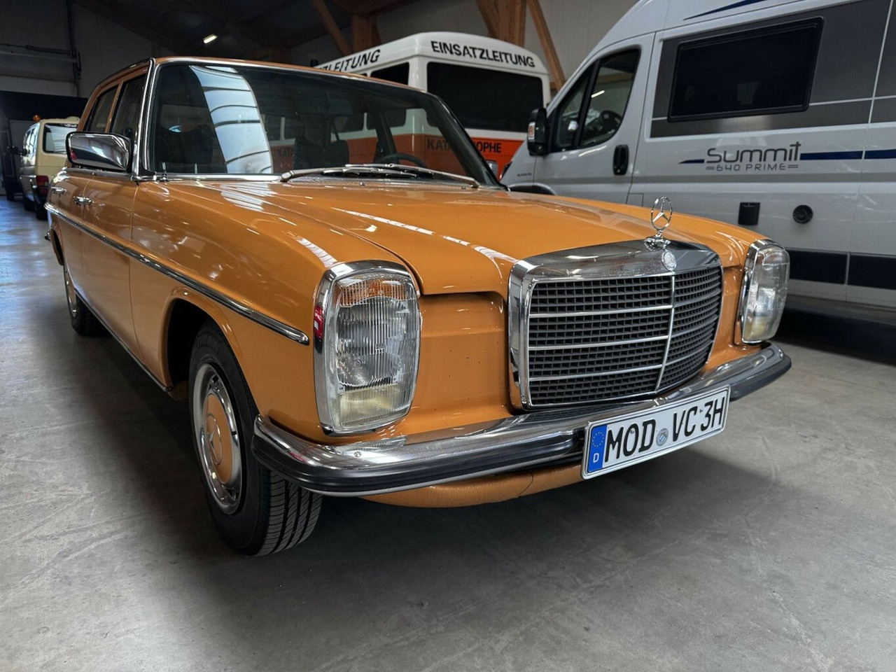 Mercedes-Benz 200 D/8 - Sedan: picture 3 Mercedes-Benz 200 D/8 - Sedan: picture 3