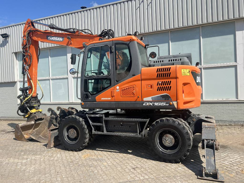 Doosan DX 165 W-5 2017 8450 H ENGCON ROTOTILT - Wheel excavator: picture 4 Doosan DX 165 W-5 2017 8450 H ENGCON ROTOTILT - Wheel excavator: picture 4