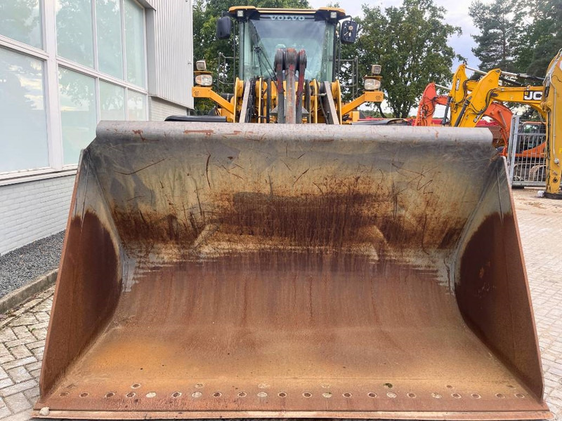 Wheel loader Volvo L 180 H 2015: picture 17