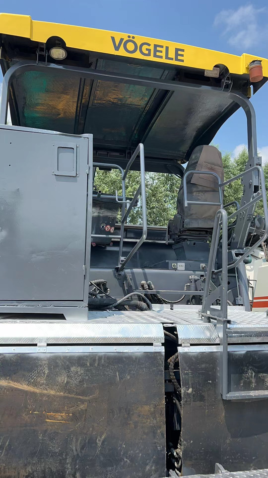 VOGELE S1880-3L Used paver laying machine 10m concrete road asphalt paver - Asphalt paver: picture 5 VOGELE S1880-3L Used paver laying machine 10m concrete road asphalt paver - Asphalt paver: picture 5