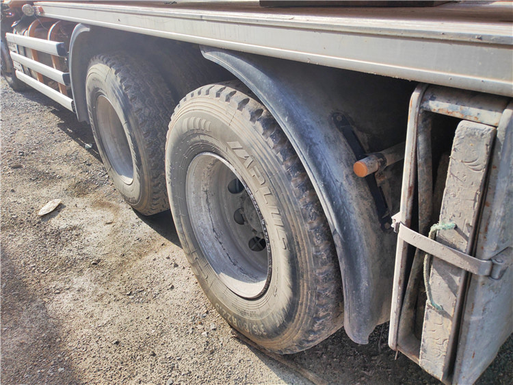 XCMG Official Hb60K 2016 Year Used 56m Truck-Mounted Concrete Pump Truck for Sale - Concrete pump truck: picture 5 XCMG Official Hb60K 2016 Year Used 56m Truck-Mounted Concrete Pump Truck for Sale - Concrete pump truck: picture 5