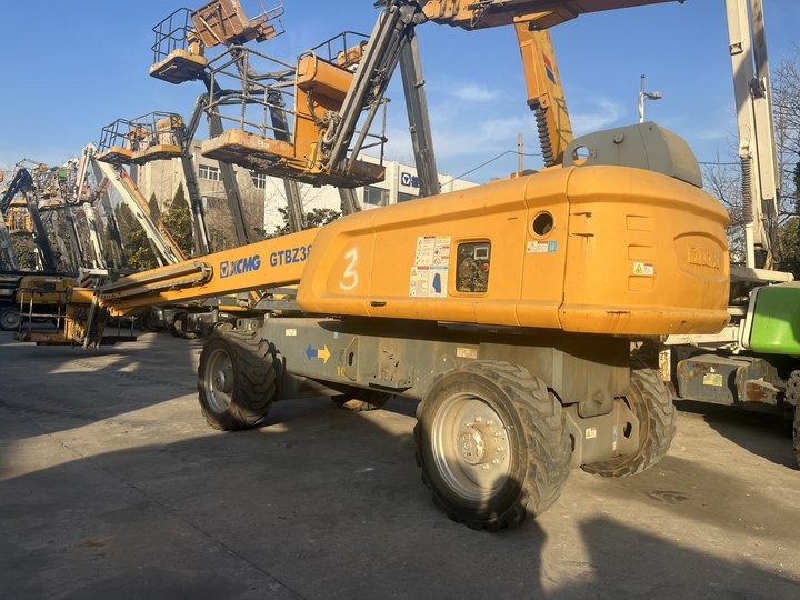 XCMG Official Second Hand Hydraulic Boom Lift GTBZ38S 38m Aerial Work Platform For Sale - Telescopic boom: picture 4 XCMG Official Second Hand Hydraulic Boom Lift GTBZ38S 38m Aerial Work Platform For Sale - Telescopic boom: picture 4
