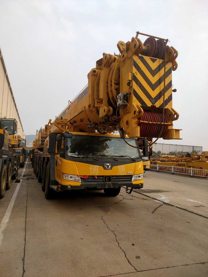 XCMG Official Second Hand Truck Cranes XCA300_1 300 Ton Mobile Crane Price - All terrain crane: picture 4 XCMG Official Second Hand Truck Cranes XCA300_1 300 Ton Mobile Crane Price - All terrain crane: picture 4