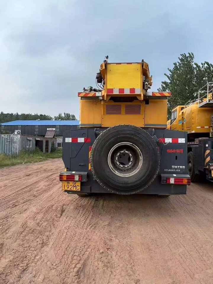 XCMG Official Used Boom Truck Crane XCA300 300t Diesel All Terrain Crane Best Sale - All terrain crane: picture 4 XCMG Official Used Boom Truck Crane XCA300 300t Diesel All Terrain Crane Best Sale - All terrain crane: picture 4