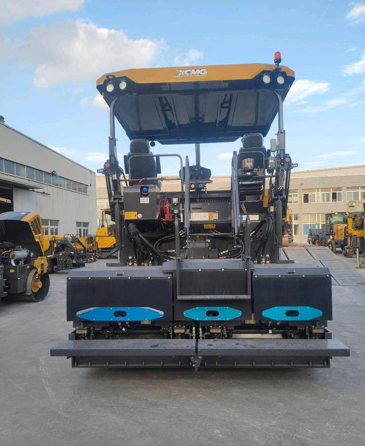 XCMG RP905IV used crawler portable concrete asphalt paver price - Asphalt paver: picture 2 XCMG RP905IV used crawler portable concrete asphalt paver price - Asphalt paver: picture 2