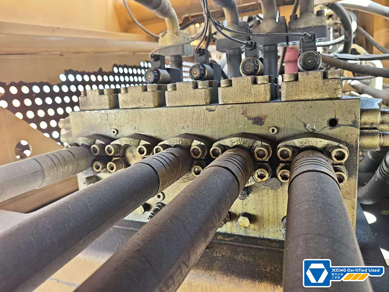 XCMG XGC16000 1250 ton 2020 used mobile crawler crane price - Crawler crane: picture 2 XCMG XGC16000 1250 ton 2020 used mobile crawler crane price - Crawler crane: picture 2