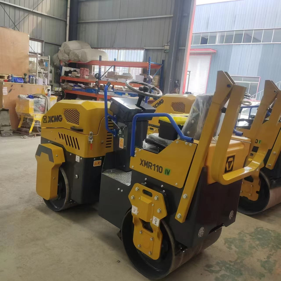XCMG XMR110 1ton samll road roller hydraulic vibratory compator price - Mini roller: picture 3 XCMG XMR110 1ton samll road roller hydraulic vibratory compator price - Mini roller: picture 3