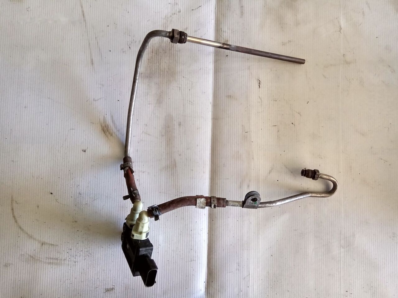 4307786 DAF XF 106 truck - Sensor for Truck: picture 2 4307786 DAF XF 106 truck - Sensor for Truck: picture 2