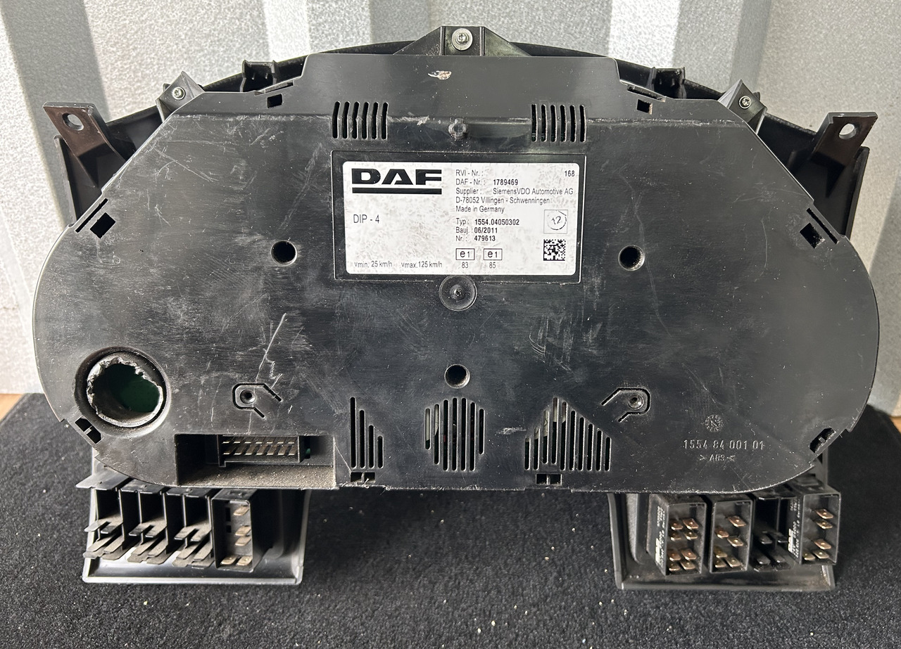 DAF COUNTER DAF XF 105 1789469 - Dashboard: picture 4 DAF COUNTER DAF XF 105 1789469 - Dashboard: picture 4