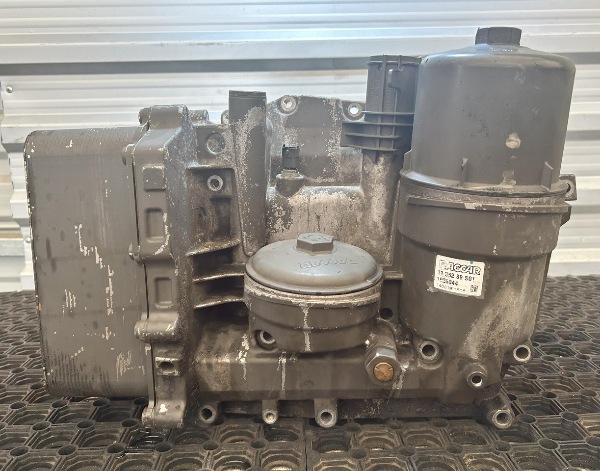 DAF OIL MODULE DAF XF - Oil filter: picture 1 DAF OIL MODULE DAF XF - Oil filter: picture 1