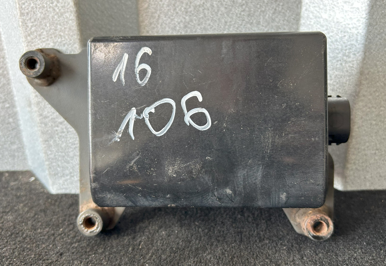 DAF RADAR AKTYWNY ACC2 AEBS DAF XF 106 480 - Electrical system for Truck: picture 1 DAF RADAR AKTYWNY ACC2 AEBS DAF XF 106 480 - Electrical system for Truck: picture 1