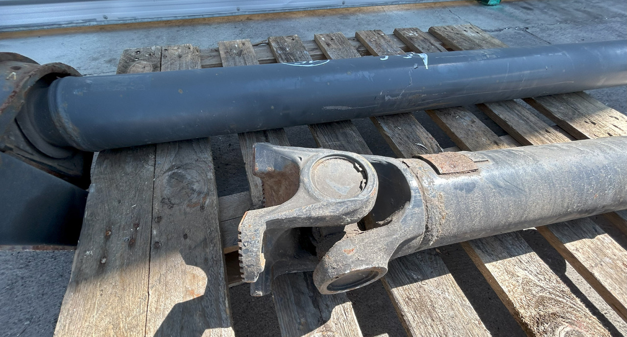 Propeller shaft DAF XF 106 480 DRIVE SHAFT: picture 9 Propeller shaft DAF XF 106 480 DRIVE SHAFT: picture 9
