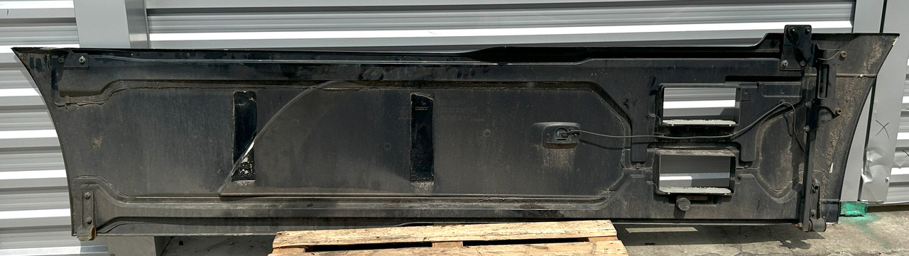 DAF XF 106 480 SIDESKIRT + MUDGUARD - Aerodynamics/ Spoiler: picture 4 DAF XF 106 480 SIDESKIRT + MUDGUARD - Aerodynamics/ Spoiler: picture 4
