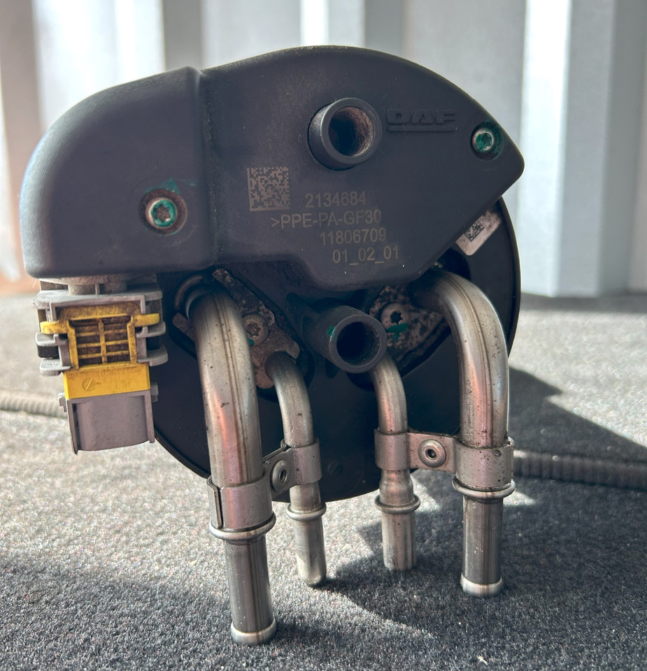 DAF XF 106 TEMPERATURE AND ADBLUE LEVEL SENSOR - Sensor: picture 2 DAF XF 106 TEMPERATURE AND ADBLUE LEVEL SENSOR - Sensor: picture 2