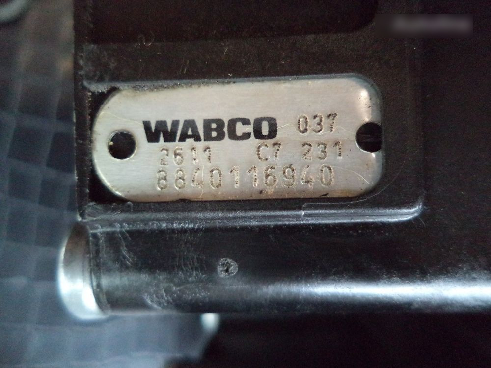 DAF Zawór zawieszenia ECAS DAF XF 106 truck - Valve for Truck: picture 4 DAF Zawór zawieszenia ECAS DAF XF 106 truck - Valve for Truck: picture 4