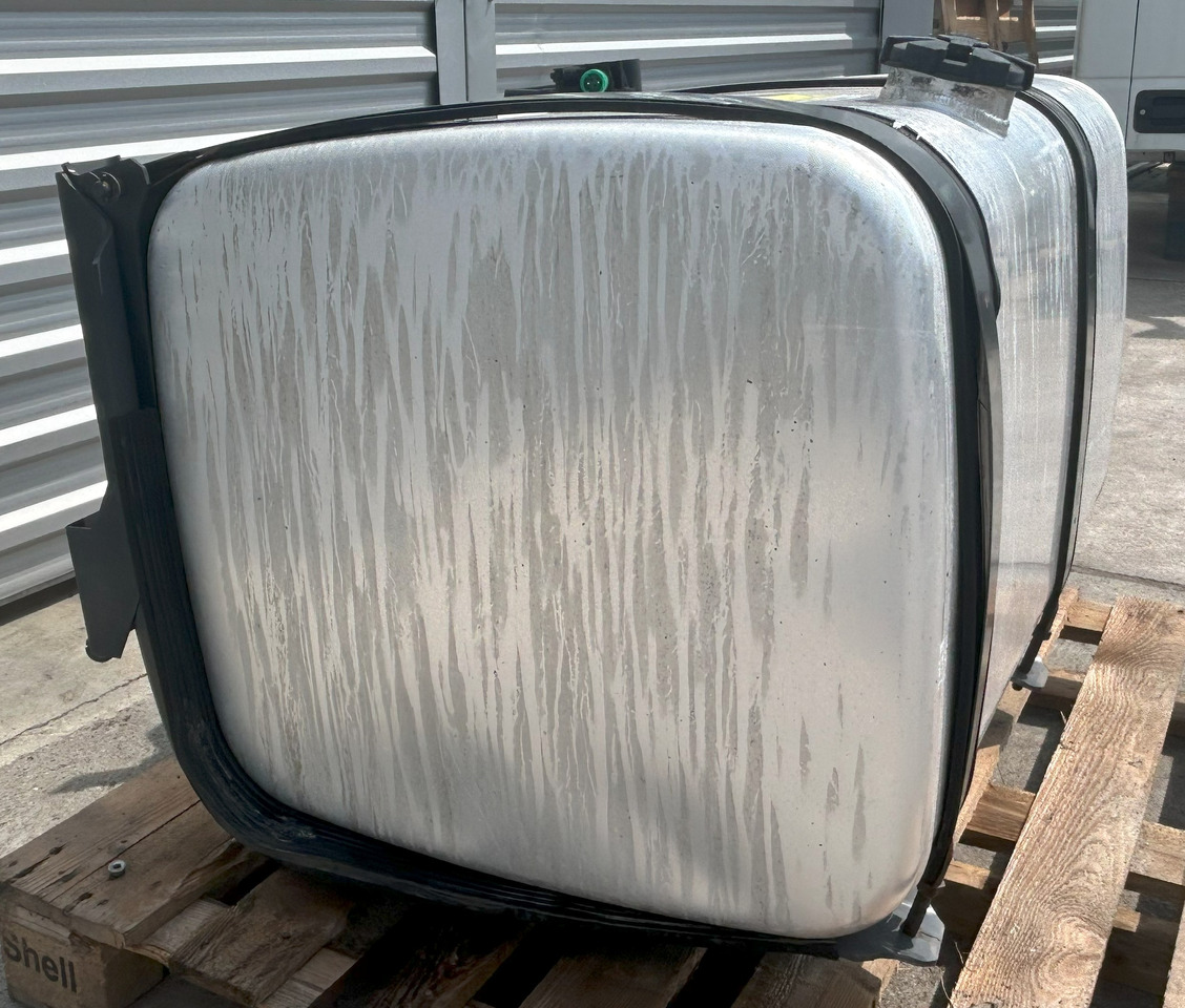 MAN 400L Man DAF XF 106 1070x670x620 - Fuel tank for Truck: picture 4 MAN 400L Man DAF XF 106 1070x670x620 - Fuel tank for Truck: picture 4
