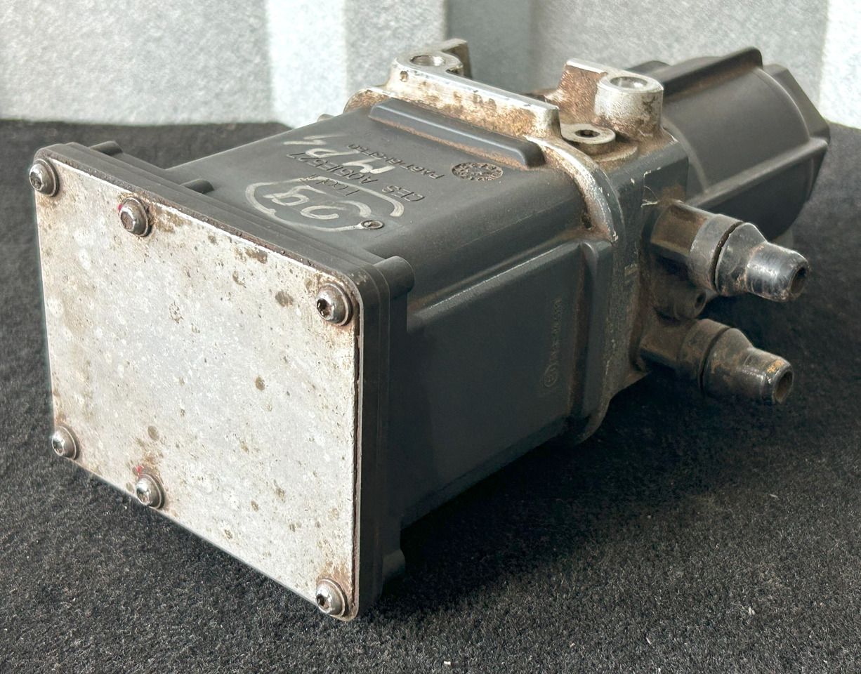 Muffler/ Exhaust system for Truck MERCEDES-BENZ AROCS MP4 ADBLUE PUMP: picture 7 Muffler/ Exhaust system for Truck MERCEDES-BENZ AROCS MP4 ADBLUE PUMP: picture 7