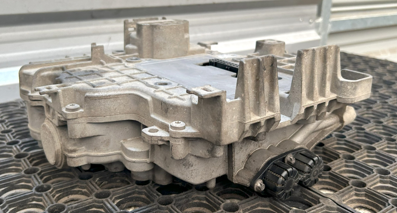 MERCEDES WYBIERAK SKRZYNI BIEGÓW ACTROS MP4 A6912604863 without the controller - Gearbox for Truck: picture 3 MERCEDES WYBIERAK SKRZYNI BIEGÓW ACTROS MP4 A6912604863 without the controller - Gearbox for Truck: picture 3