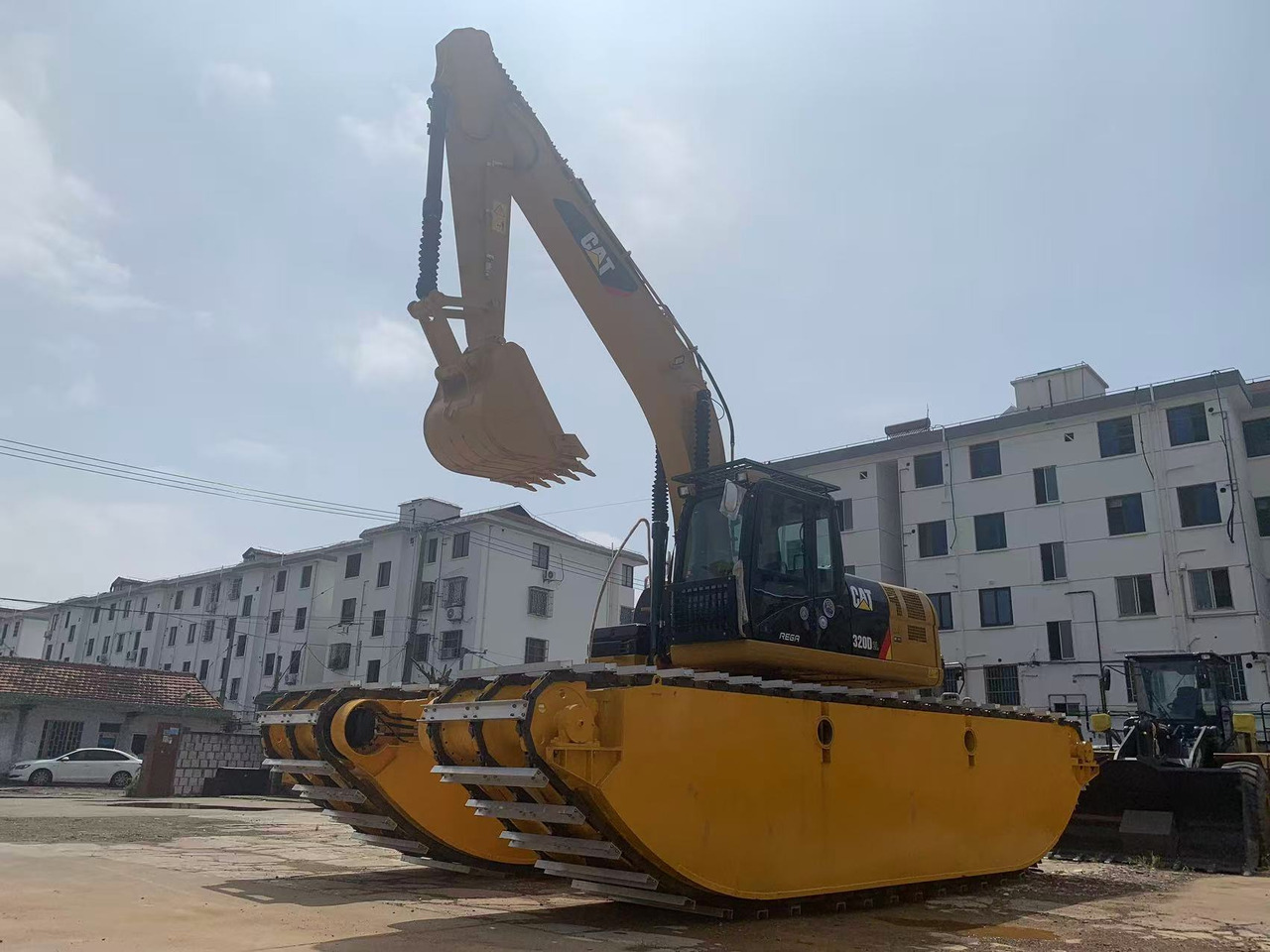 Caterpillar 320D Swamp Buggy with Aluminium Tracks - Crawler excavator: picture 1 Caterpillar 320D Swamp Buggy with Aluminium Tracks - Crawler excavator: picture 1