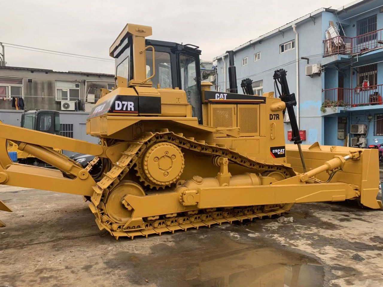 Caterpillar Bulldozer CAT D7R, D7G, D7H Secondhand Condition - Bulldozer: picture 4 Caterpillar Bulldozer CAT D7R, D7G, D7H Secondhand Condition - Bulldozer: picture 4
