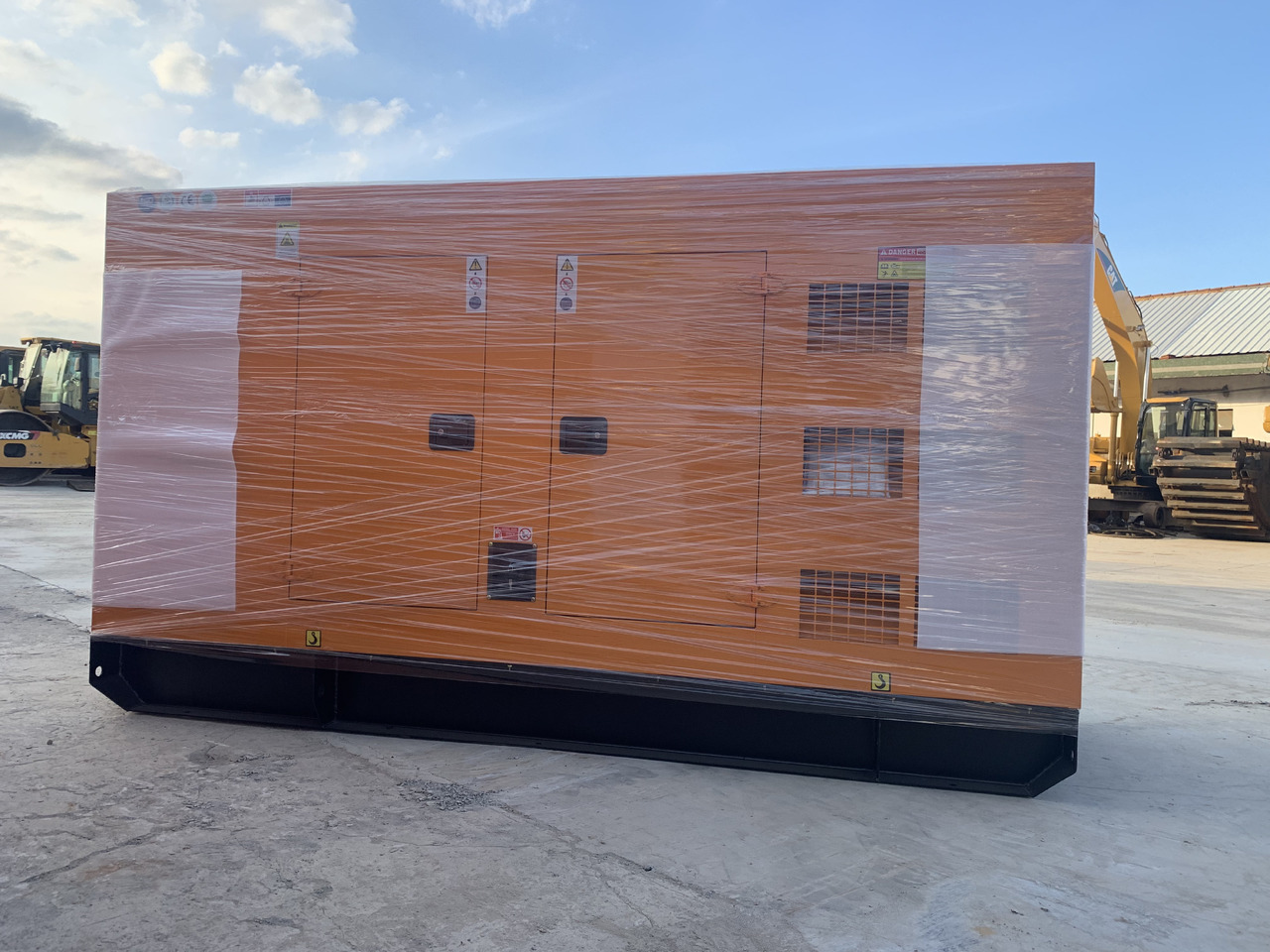 Cummins Gnerator Set 90KW Three Phase Power 50HZ - Generator set: picture 1 Cummins Gnerator Set 90KW Three Phase Power 50HZ - Generator set: picture 1