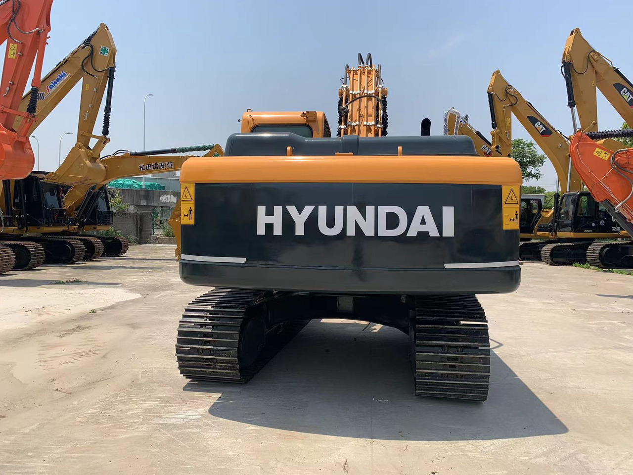 Hyundai 22 ton Excavator 220LC-9S Good Condition Construction Machine - Crawler excavator: picture 5 Hyundai 22 ton Excavator 220LC-9S Good Condition Construction Machine - Crawler excavator: picture 5