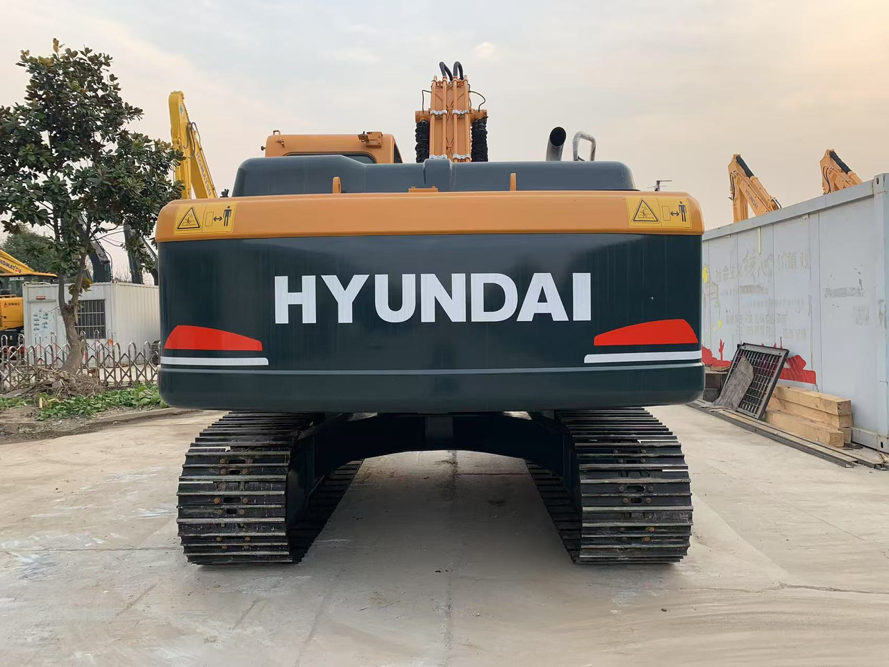 Hyundai Excavator 220LC-9S Secondhand Korea Machine - Crawler excavator: picture 4 Hyundai Excavator 220LC-9S Secondhand Korea Machine - Crawler excavator: picture 4