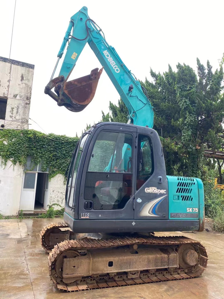Kobelco SK75, SK55 Original Condition Japan Excavator - Crawler excavator: picture 1 Kobelco SK75, SK55 Original Condition Japan Excavator - Crawler excavator: picture 1