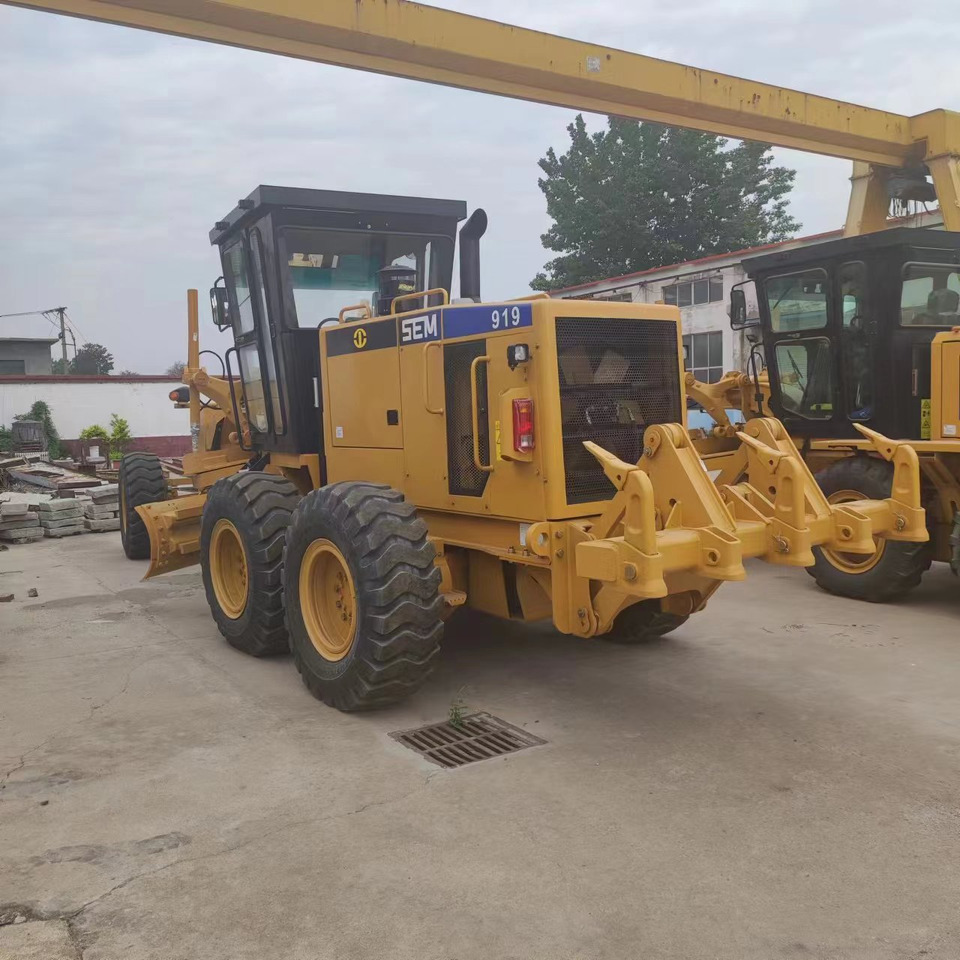 SEM SEM Motor Grader 919 for Sale: 140 kW (190 HP) SDEC Engine, 3.97 m Blade & 15,070 kg Operating Weight - Grader: picture 2 SEM SEM Motor Grader 919 for Sale: 140 kW (190 HP) SDEC Engine, 3.97 m Blade & 15,070 kg Operating Weight - Grader: picture 2