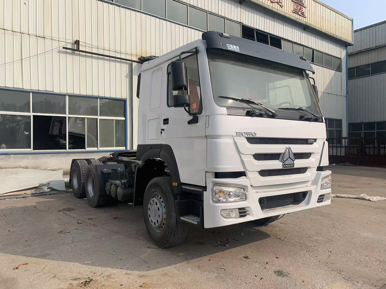 Howo 375HP Truck Head Howo Tractor Truck 10 Wheels - Tractor unit: picture 3 Howo 375HP Truck Head Howo Tractor Truck 10 Wheels - Tractor unit: picture 3
