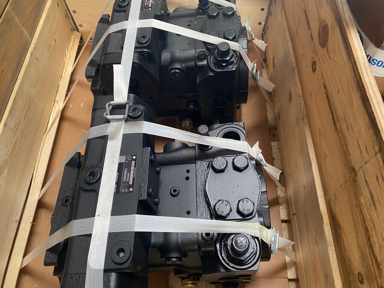 O&K Terex RH90 6018 Swing pump 3748756 4235712 471-5739 20R-2030 - Spare parts: picture 1 O&K Terex RH90 6018 Swing pump 3748756 4235712 471-5739 20R-2030 - Spare parts: picture 1