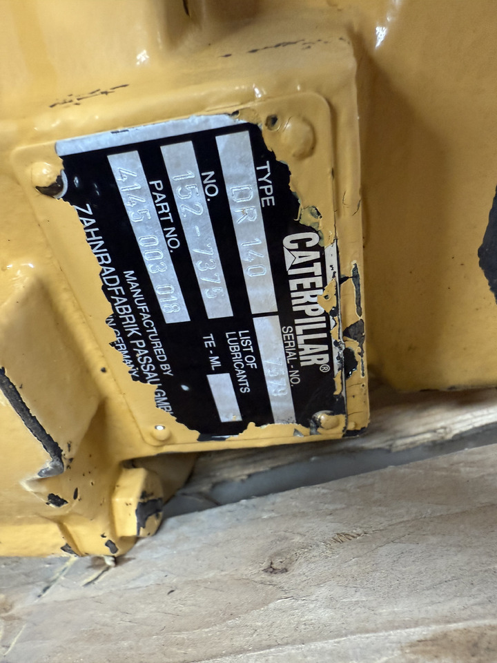 CATERPILLAR DR140 - Swing motor for Mini excavator: picture 4 CATERPILLAR DR140 - Swing motor for Mini excavator: picture 4