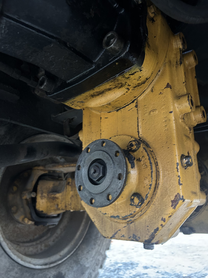 Liebherr L514 - Gearbox for Wheel loader: picture 2 Liebherr L514 - Gearbox for Wheel loader: picture 2