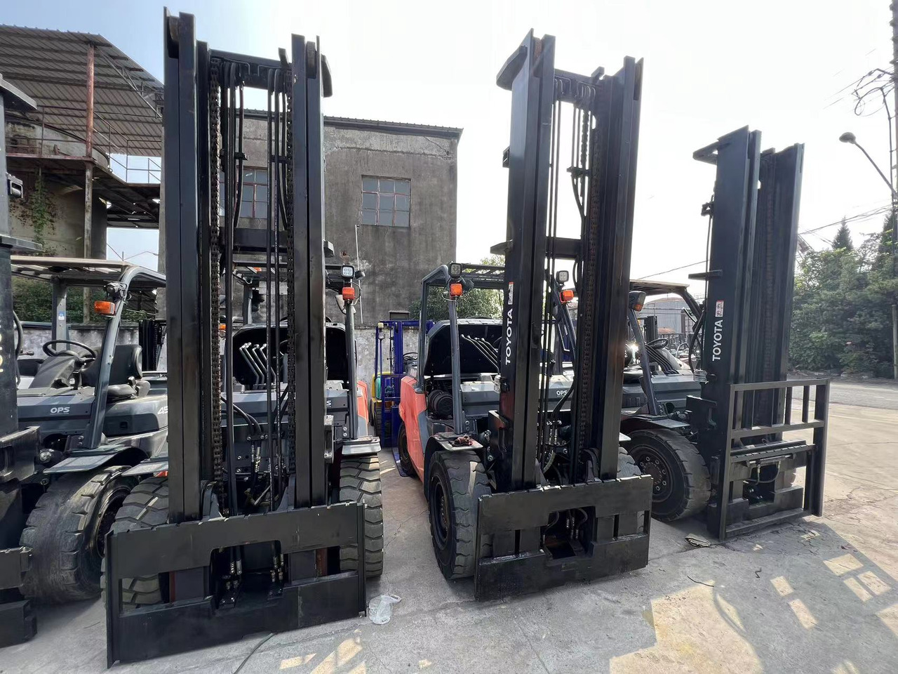 TOYOTA 8FDN50 - Forklift: picture 3 TOYOTA 8FDN50 - Forklift: picture 3