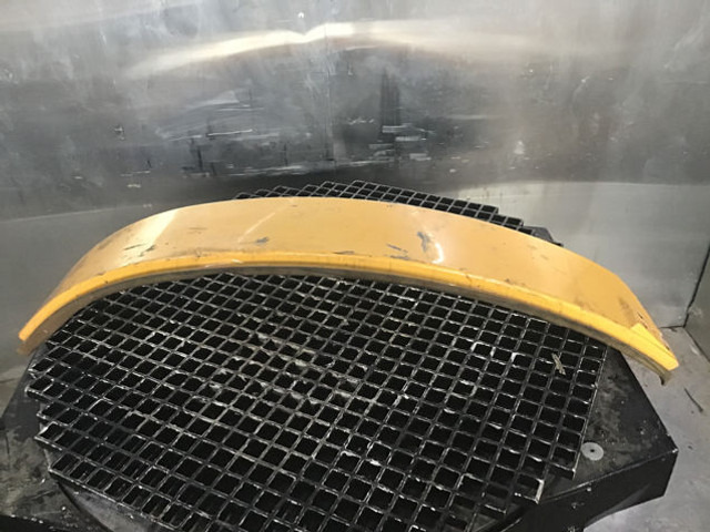 Liebherr A910 compact - Bumper: picture 1 Liebherr A910 compact - Bumper: picture 1