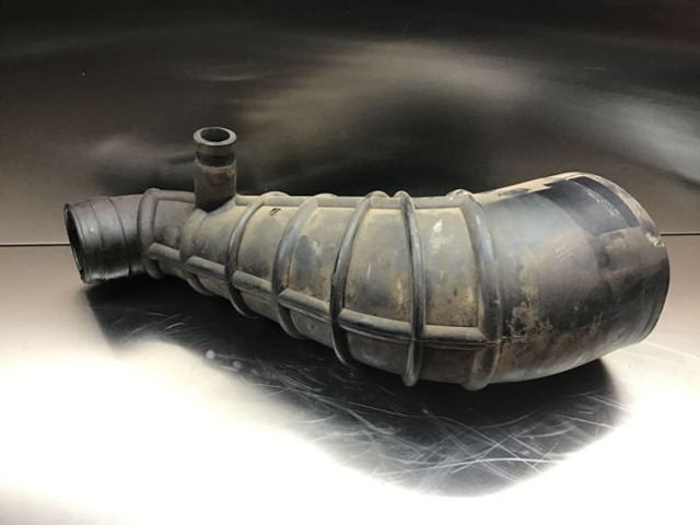 Liebherr Air Filter Hose - Air intake pipe: picture 2 Liebherr Air Filter Hose - Air intake pipe: picture 2