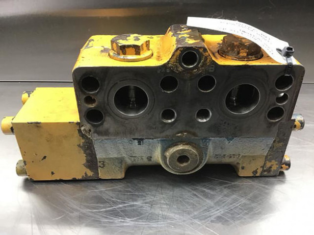 Liebherr Brake Valve - Brake parts: picture 4 Liebherr Brake Valve - Brake parts: picture 4