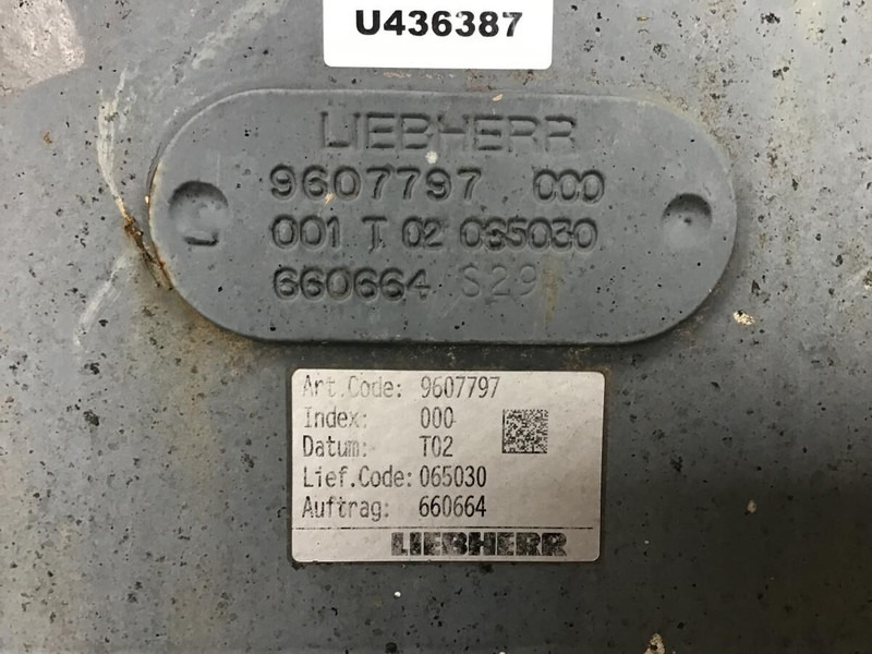 Liebherr Bucket 2950MM 6.00M3 - Bucket: picture 3 Liebherr Bucket 2950MM 6.00M3 - Bucket: picture 3