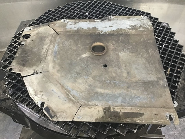 Liebherr Cover - Bumper: picture 1 Liebherr Cover - Bumper: picture 1