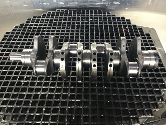Liebherr Crankshaft D924 - Crankshaft: picture 1 Liebherr Crankshaft D924 - Crankshaft: picture 1
