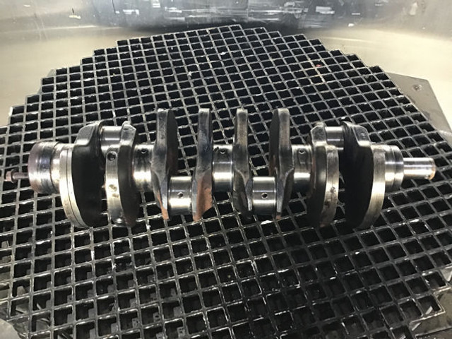 Liebherr Crankshaft D924 - Crankshaft: picture 2 Liebherr Crankshaft D924 - Crankshaft: picture 2