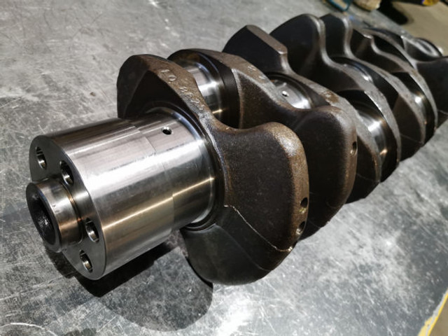 Liebherr Crankshaft D934S - Crankshaft: picture 3 Liebherr Crankshaft D934S - Crankshaft: picture 3