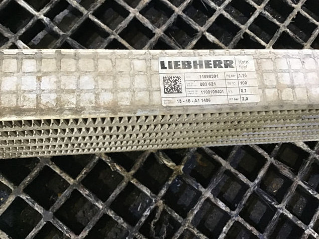 Liebherr Fuel cooler - Oil cooler: picture 2 Liebherr Fuel cooler - Oil cooler: picture 2