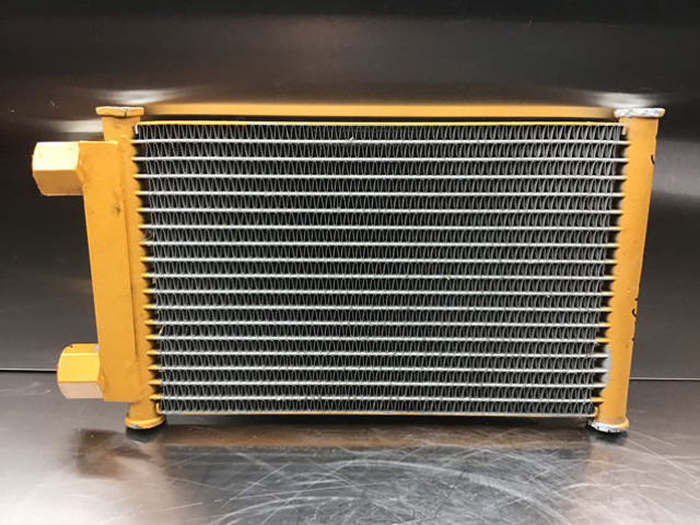 Liebherr Fuelcooler - Oil cooler: picture 2 Liebherr Fuelcooler - Oil cooler: picture 2