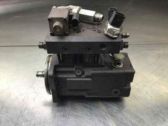 Liebherr High Pressure Pump - Fuel pump: picture 1 Liebherr High Pressure Pump - Fuel pump: picture 1